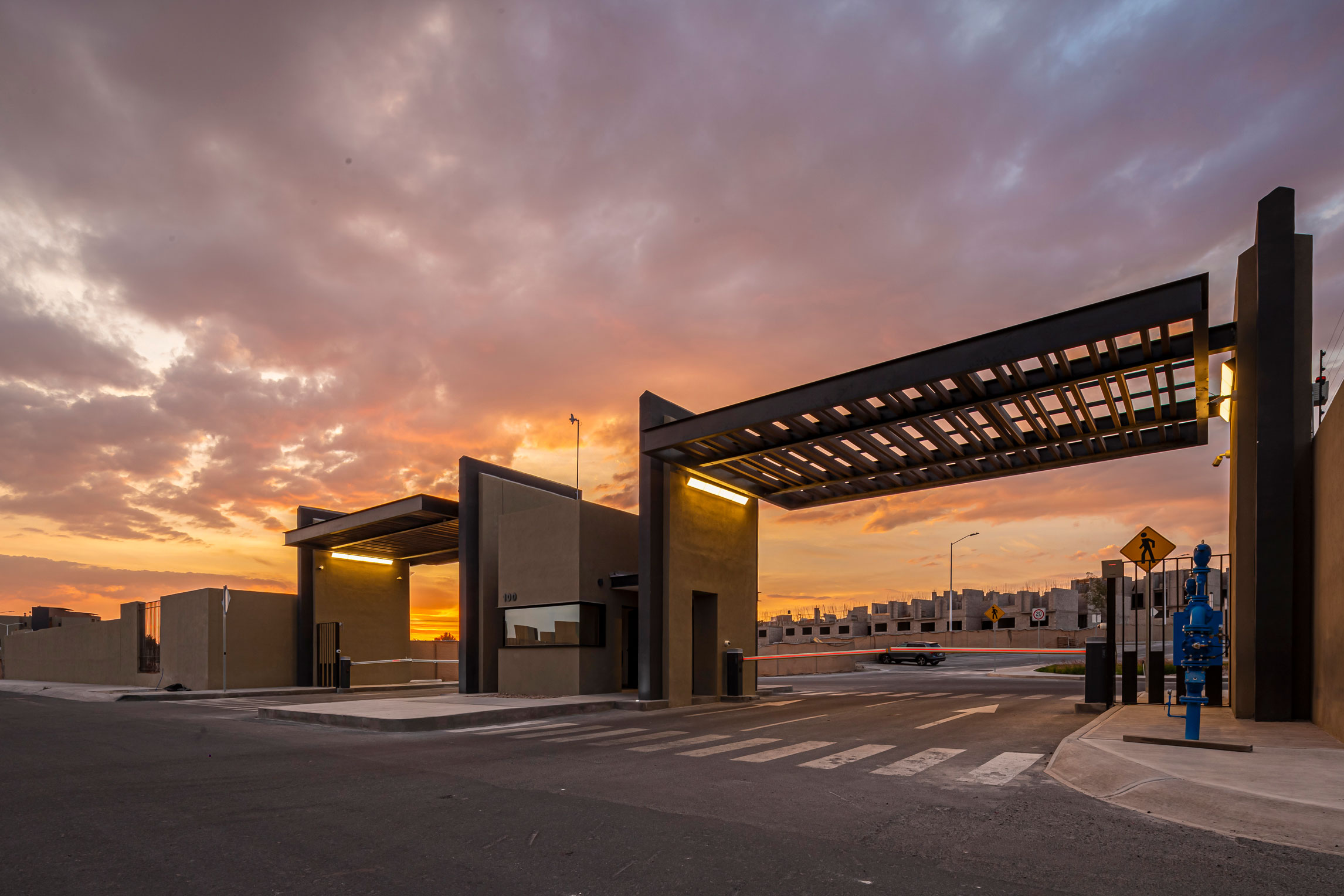 Entrada Villas del Refugio Nogales Querétaro